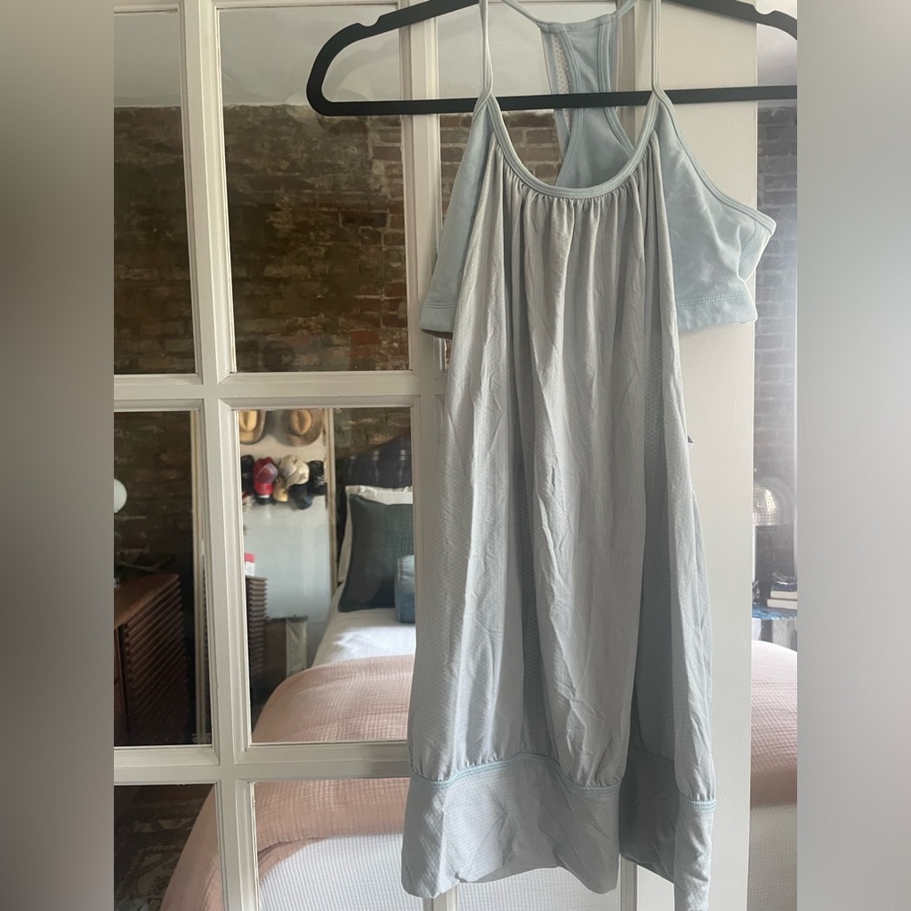 Lululemon tank with built in bra